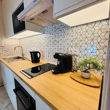 Convention Maridor 3 Apartment *